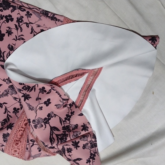 NWT Beautiful pink and black dress - Picture 4 of 9